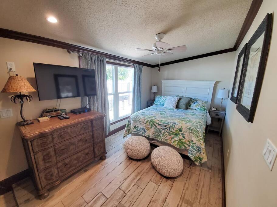 Hawaiian Cottage - Heated Pool Walk To The Beach Cocoa Beach Esterno foto