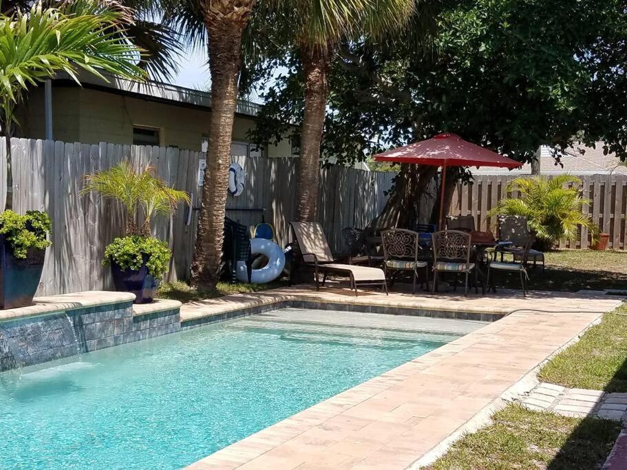 Hawaiian Cottage - Heated Pool Walk To The Beach Cocoa Beach Esterno foto
